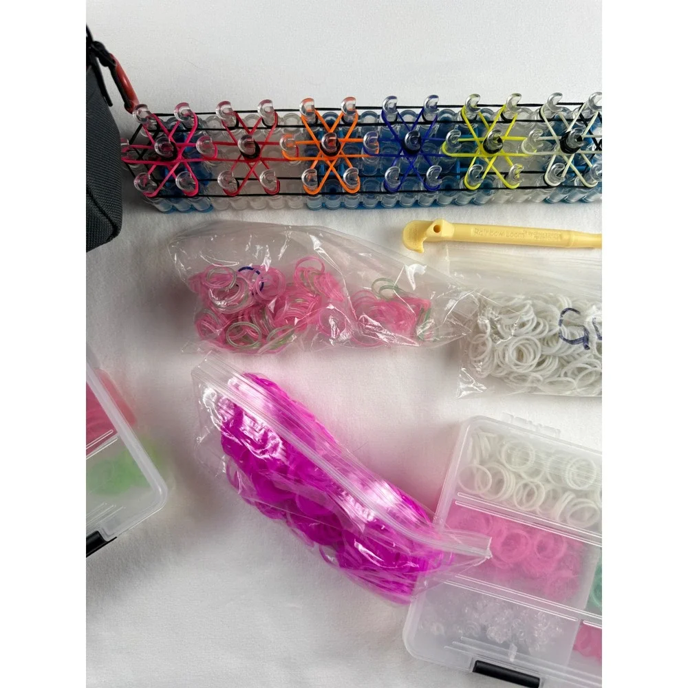 Rainbow Loom Mega Flex Rubber Band Craft Set Plano Case & 3500 SpeedBag Bag